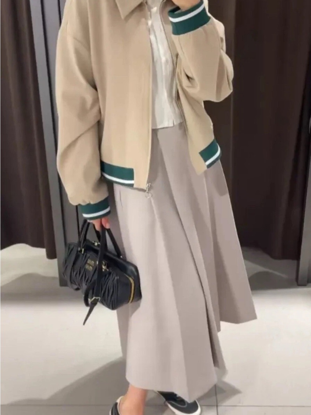 Zara Pleated Midi Skirt in Light Taupe /Grey - Picture 4 of 4